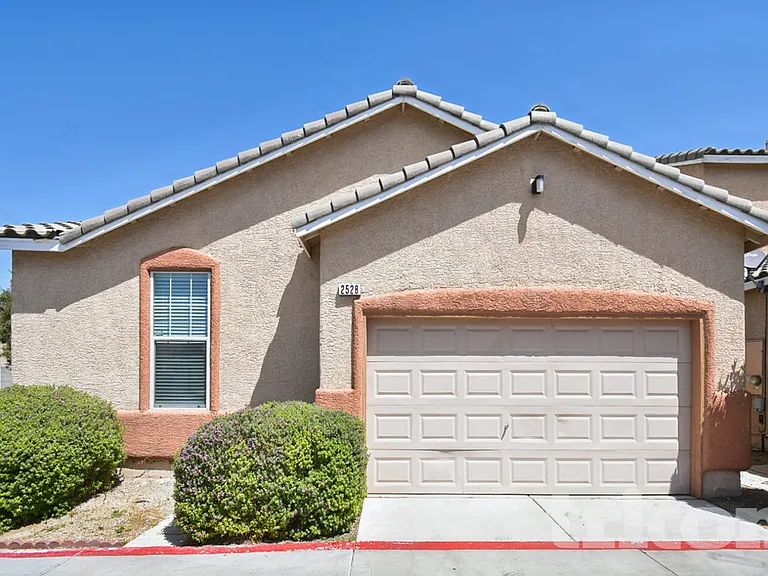 2528 Calico Hearts Ct — Photo 1