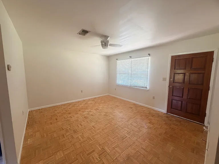 36 Reed Pl NW — Photo 3