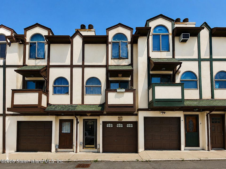 1st image of 21 Stonecrest Ct