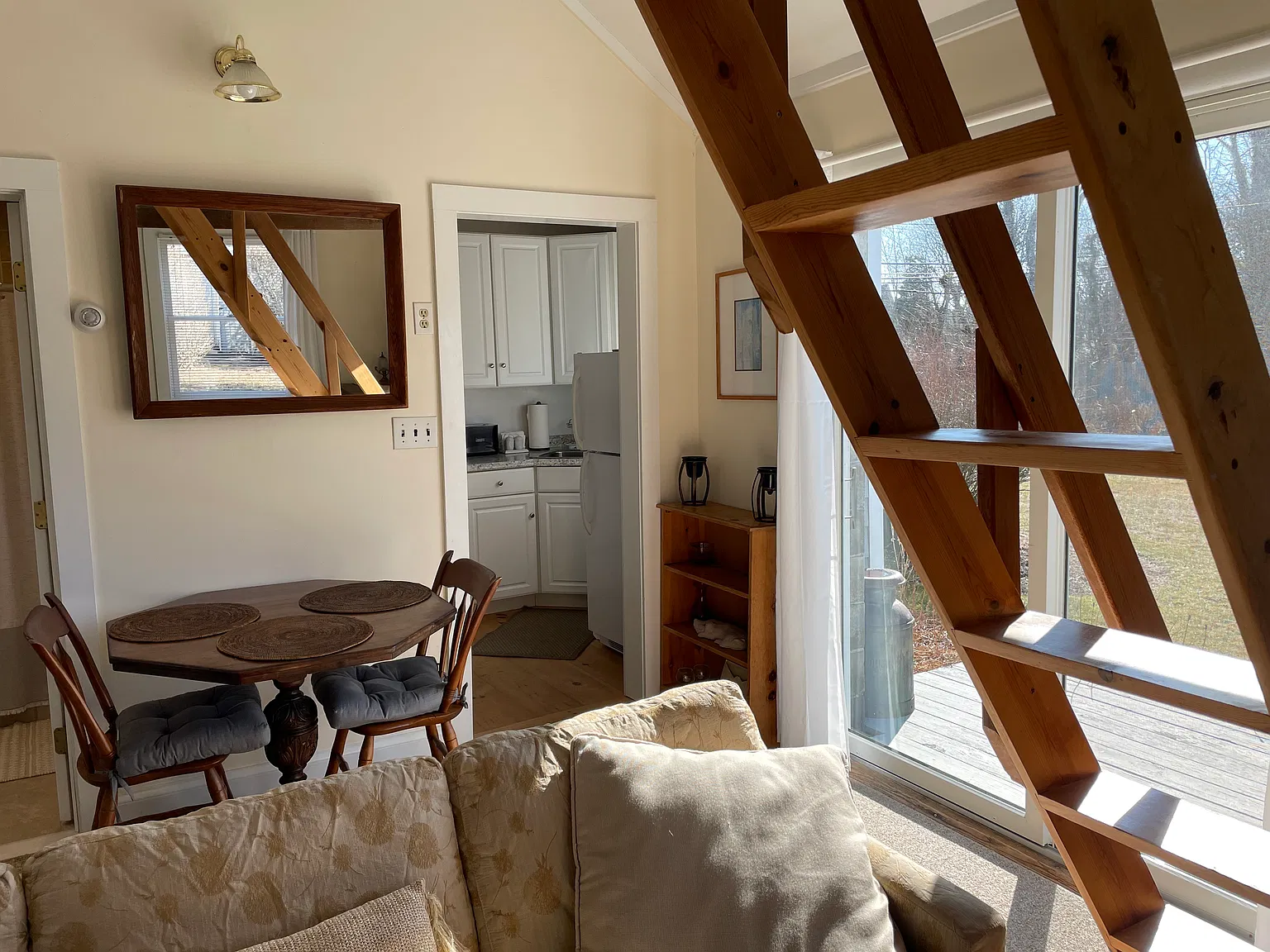 Charming Cottage — Photo 3