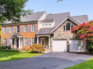 1515 Defoe St, Rockville, MD 20850