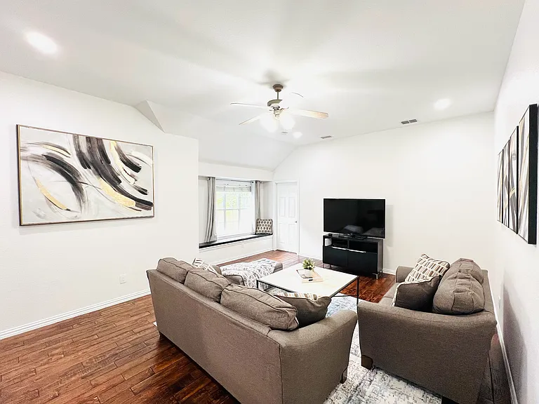 1610 Wagon Wheel Dr — Photo 35