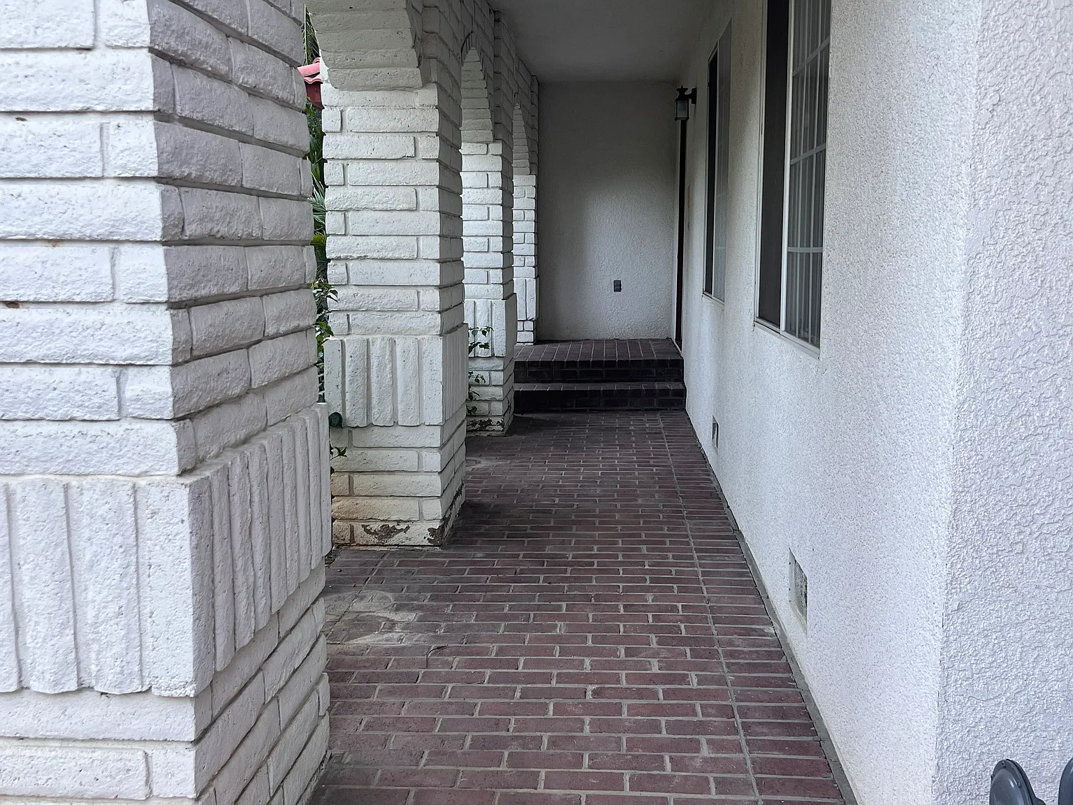 5461 E Bobolink Ln — Photo 3