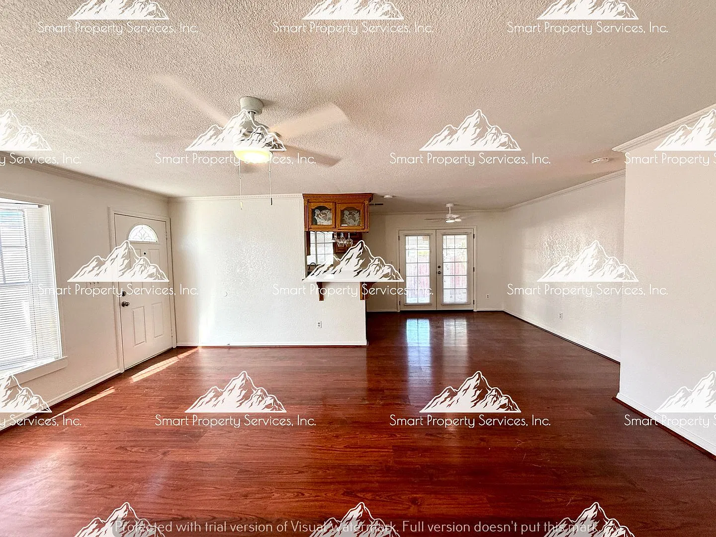 Single Family Home For Leases in San Bernardino — Photo 3