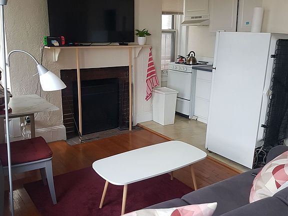 5th image of 52 Garden St APT 10