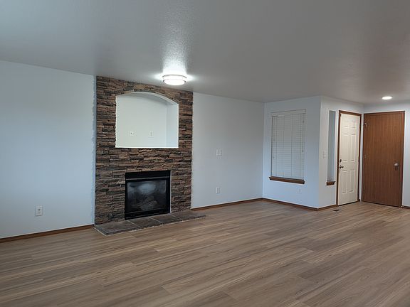 3rd image of 11448 SE 193rd Ter
