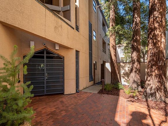 3rd image of 35 9th Ave APT 3