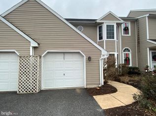 6286 Spring Knoll Dr, Harrisburg, PA 17111