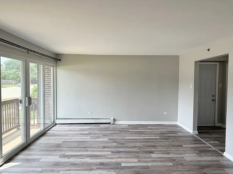 2 bed, 1.0 bath, 950 sqft, $1,595 — Photo 4