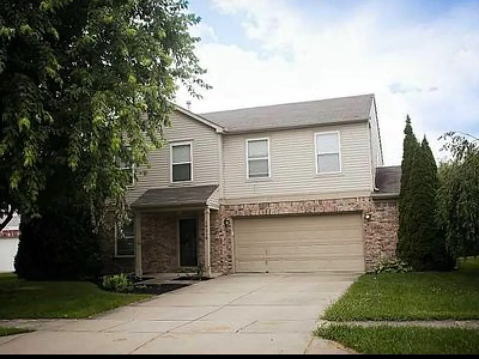 14218 Holly Berry Cir