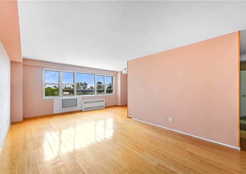 1st image of 2942 W 5th St APT 5N