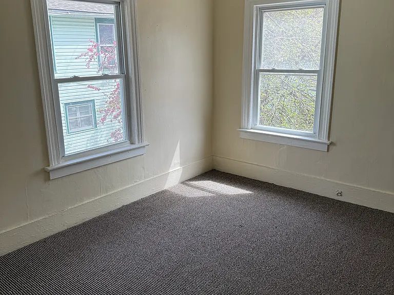 92 Jefferson Ave — Photo 7