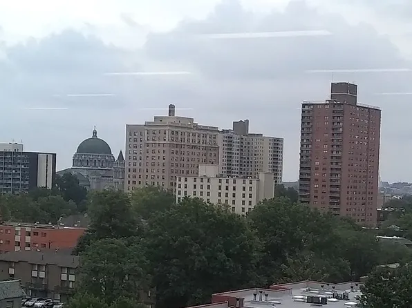 4466 W Pine Blvd APT 2F, Saint Louis, MO 63108