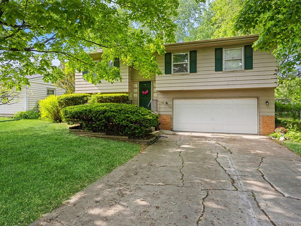 1st image of 34W962 Stanton Dr