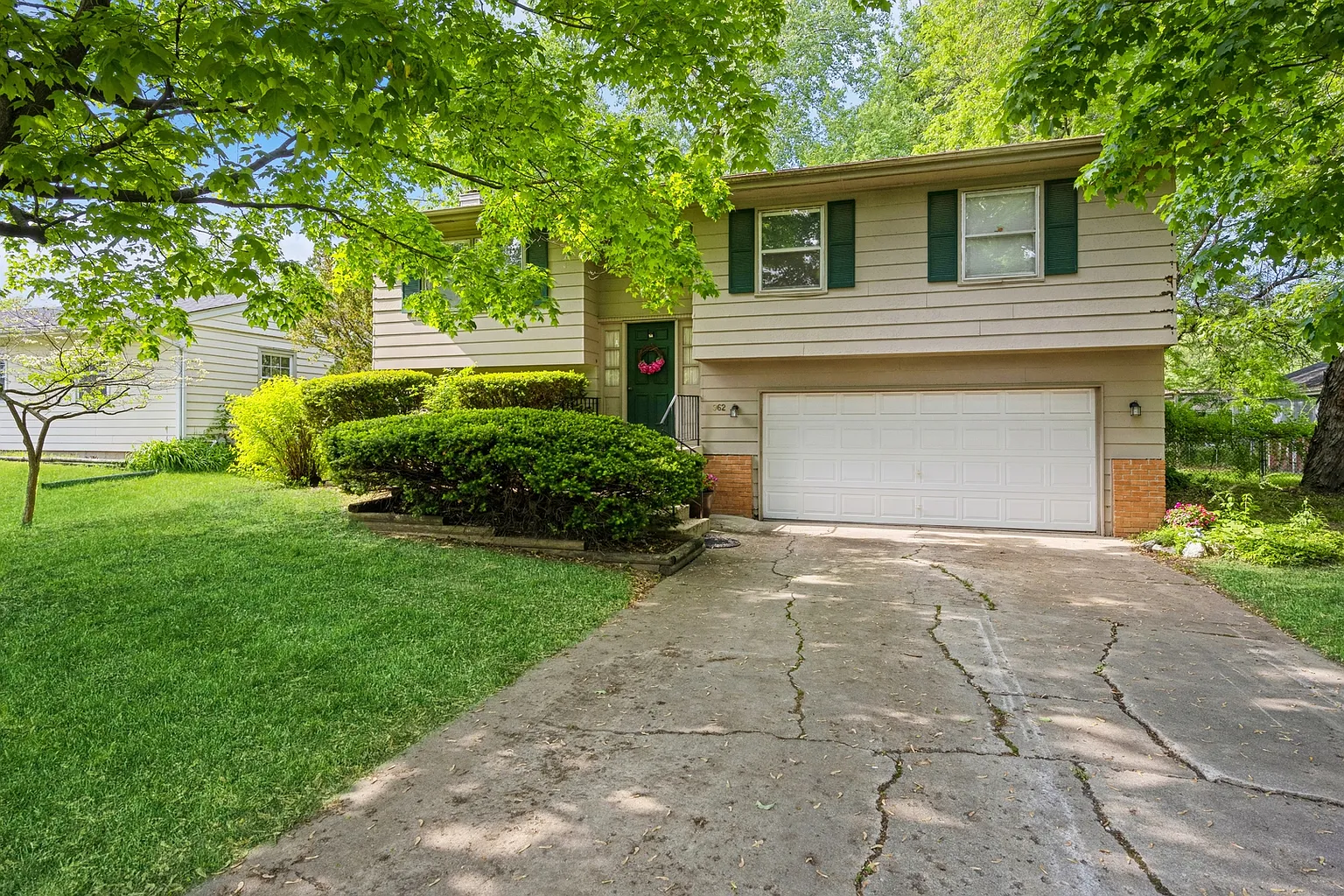 34W962 Stanton Dr photo 1