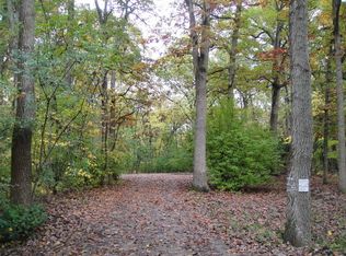 1075 Whigam Rd, Riverwoods, IL 60015