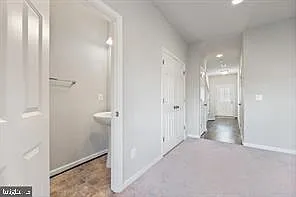 3 bed, 4.0 bath, 1849 sqft, $2,295 — Photo 2