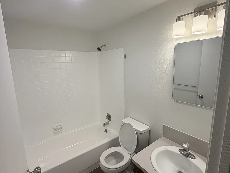 675 Garfield St #1 — Photo 5