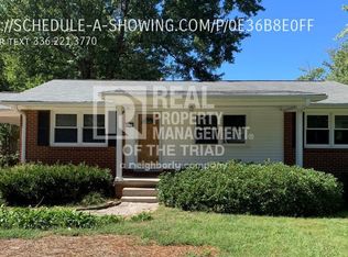 300 Meadowood St, Greensboro, NC 27409