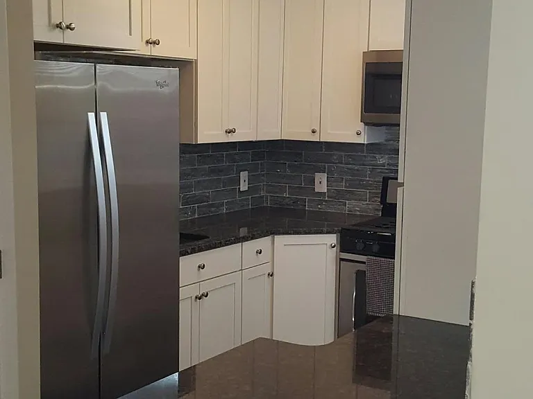 3415 Mount Vernon St — Photo 7