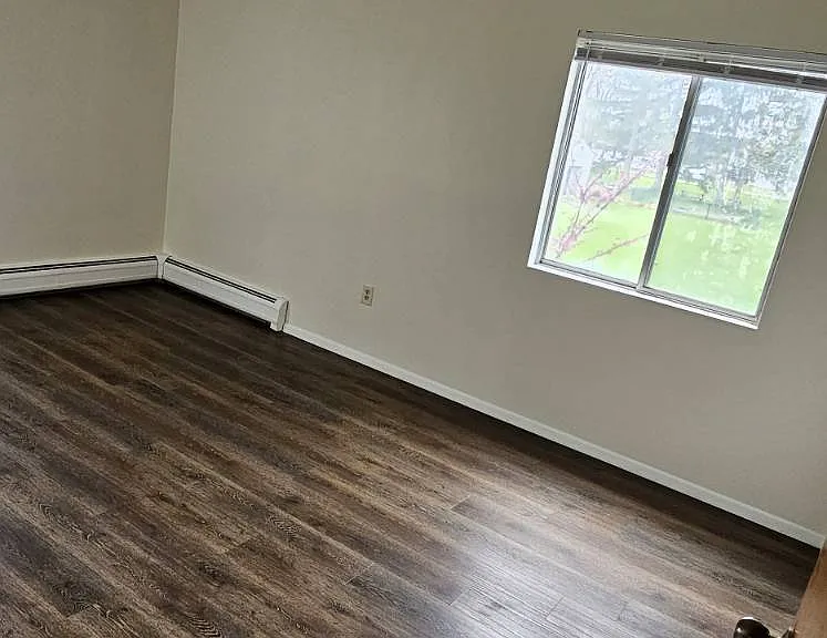14 Auburn Rd #8 — Photo 9