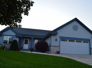 315 Pleasant St, Eagle, WI 53119