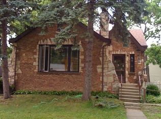 597 W 3rd St, Elmhurst, IL 60126