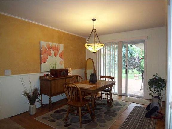 4th image of 3602 Farmdale Dr
