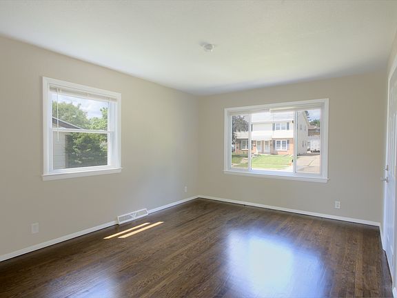 4th image of 8937 W Tripoli Ave #8937