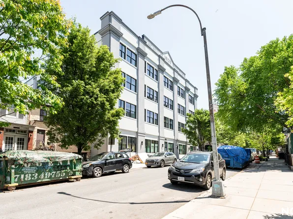 255 18th Street image 3 of 47