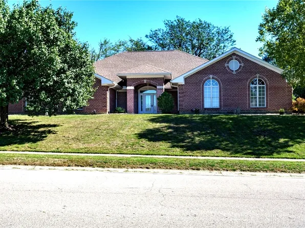 1162 Roger Scott Dr, Bellbrook, OH 45305