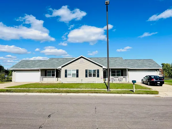 633/635 Eberlein Ct, Mauston, WI 53948