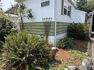 7301 NE 175th Street #114, Kenmore, WA 98028