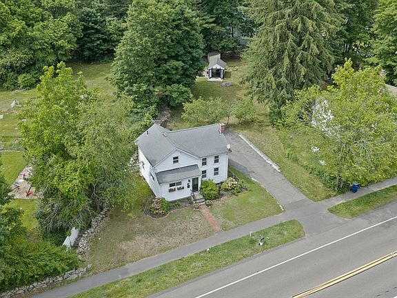 5th image of 224 Main St