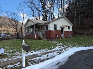 47 Harper Hill Rd, Little Birch, WV 26629
