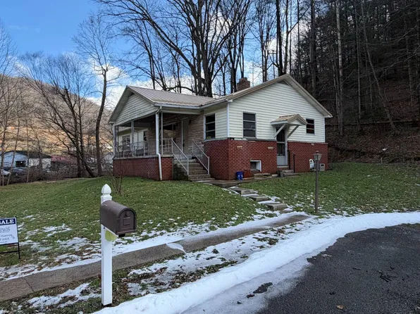 47 Harper Hill Rd, Little Birch, WV 26629