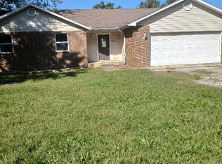 208 Douglas St, Mountain View, MO 65548