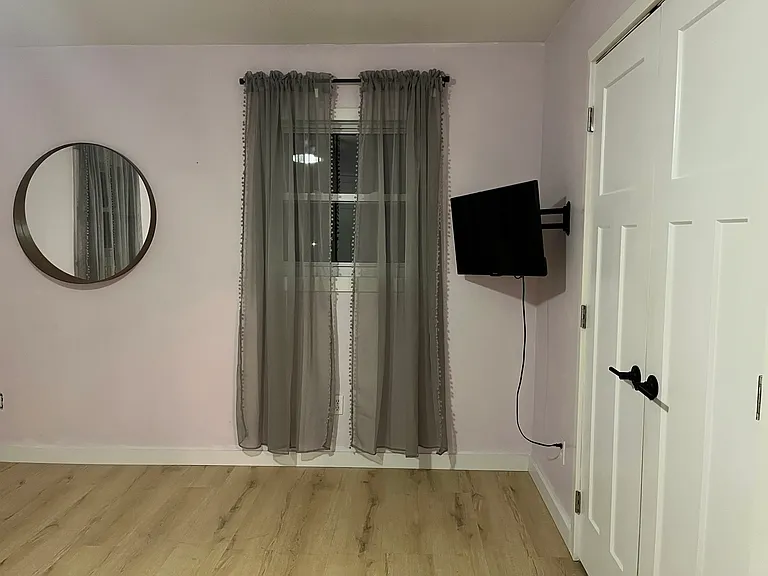 Secondary bedroom