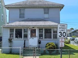 303 Bayview Ave, Inwood, NY 11096