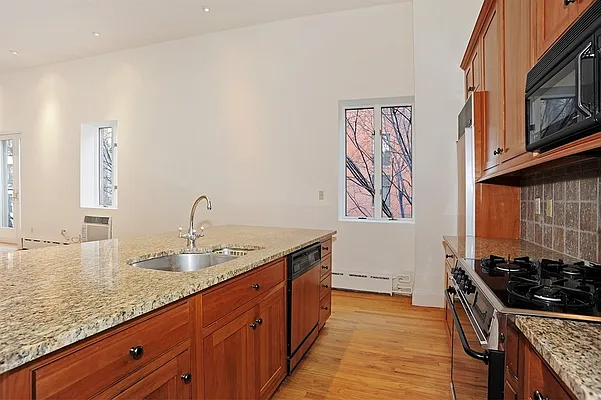 Rented by Corcoran | media 35