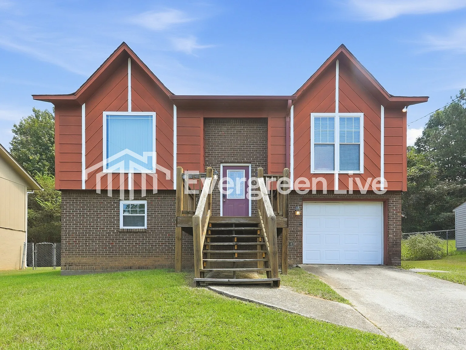 4 bed, 2.0 bath, 1895 sqft, $1,545 — Photo 1