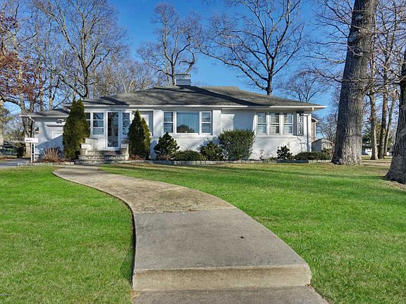 3rd image of 205 Larchwood Ave