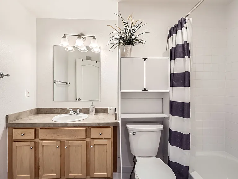 2363 Champa St #102 — Photo 16