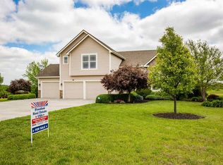 3719 Brookfield Dr, Junction City, KS 66441