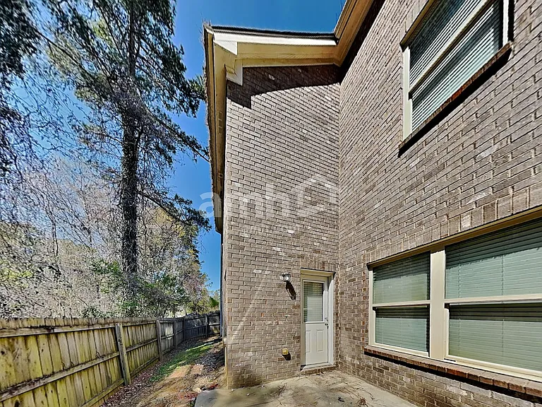 2750 Freemont St — Photo 22