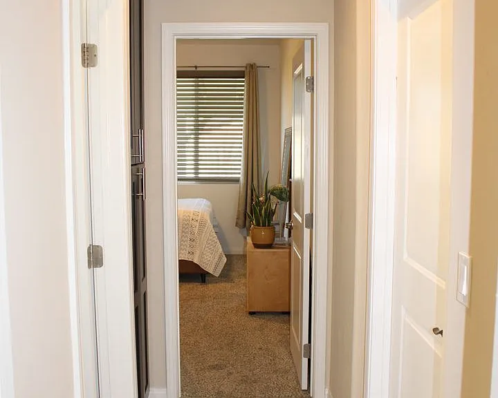 1327 Clasico Dr — Photo 8