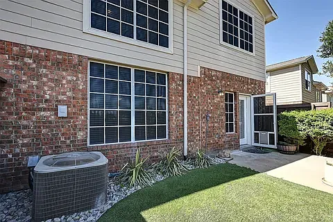 4567 Woodsboro Ln — Photo 28
