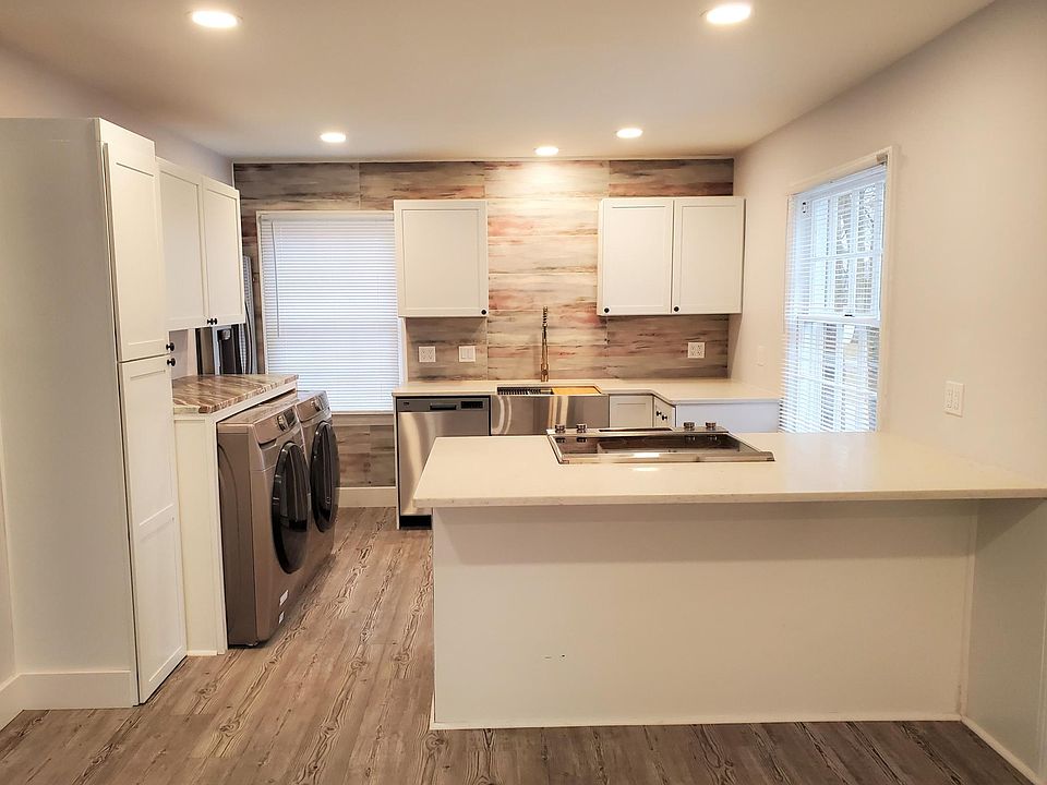 1st image of 2617 Jefferson Ave