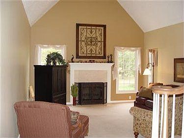 4th image of 8905 Chaucer Blvd #29