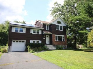 22 W Palmer Ave, Nanuet, NY 10954
